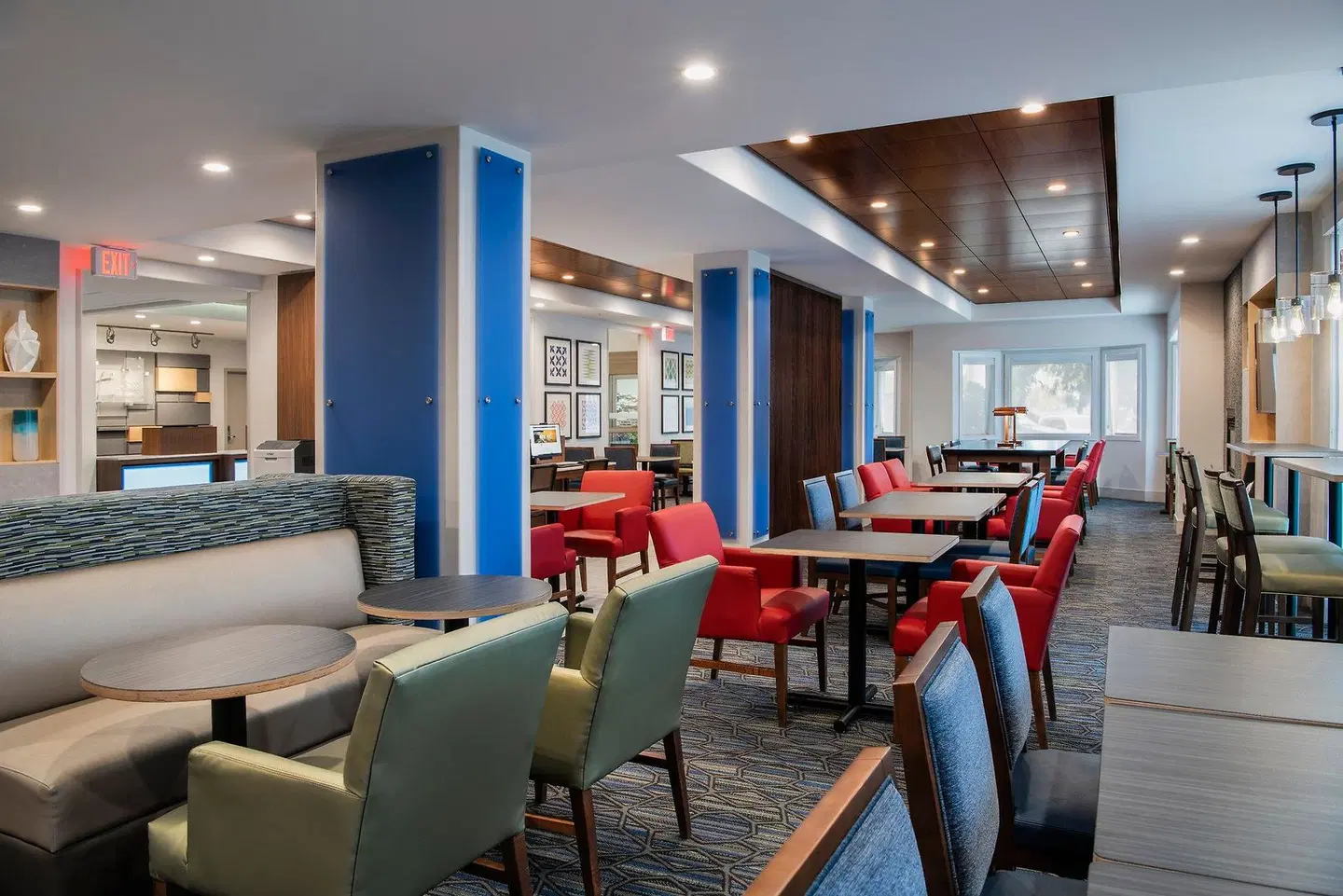 Holiday Inn Express & Suites Saskatoon Centre by IHG Restaurant