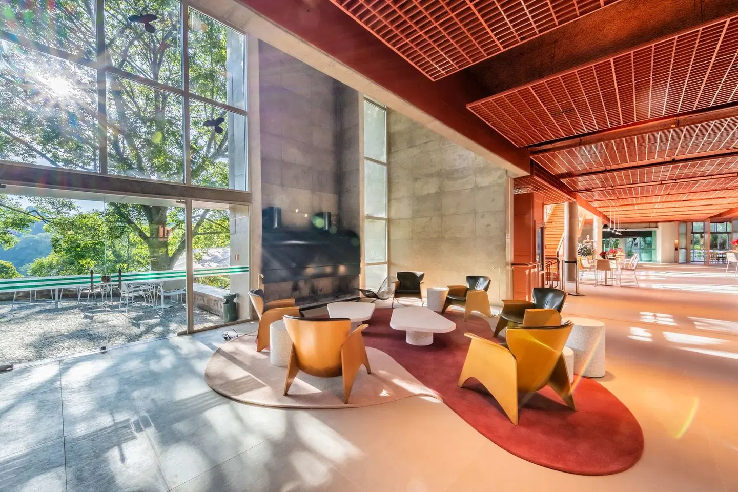 Almenat Embu das Artes Sao Paulo, Tapestry Collection by Hilton LOUNGE_LOBBY