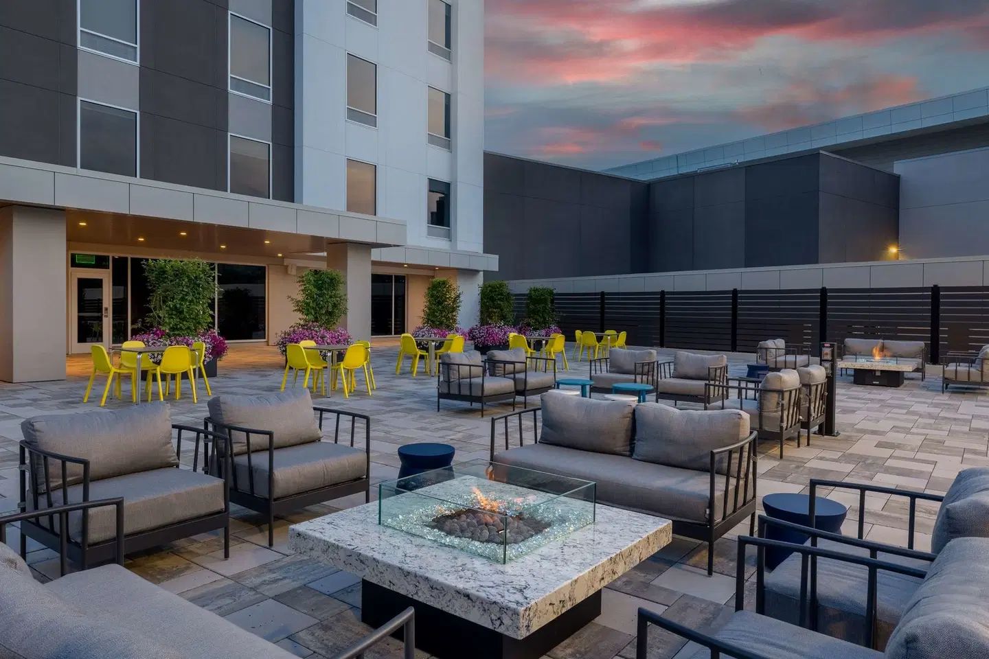 Home2 Suites By Hilton Bristol Terrasse