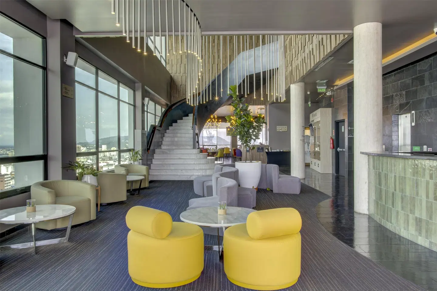 DoubleTree by Hilton Guayaquil LOUNGE_LOBBY