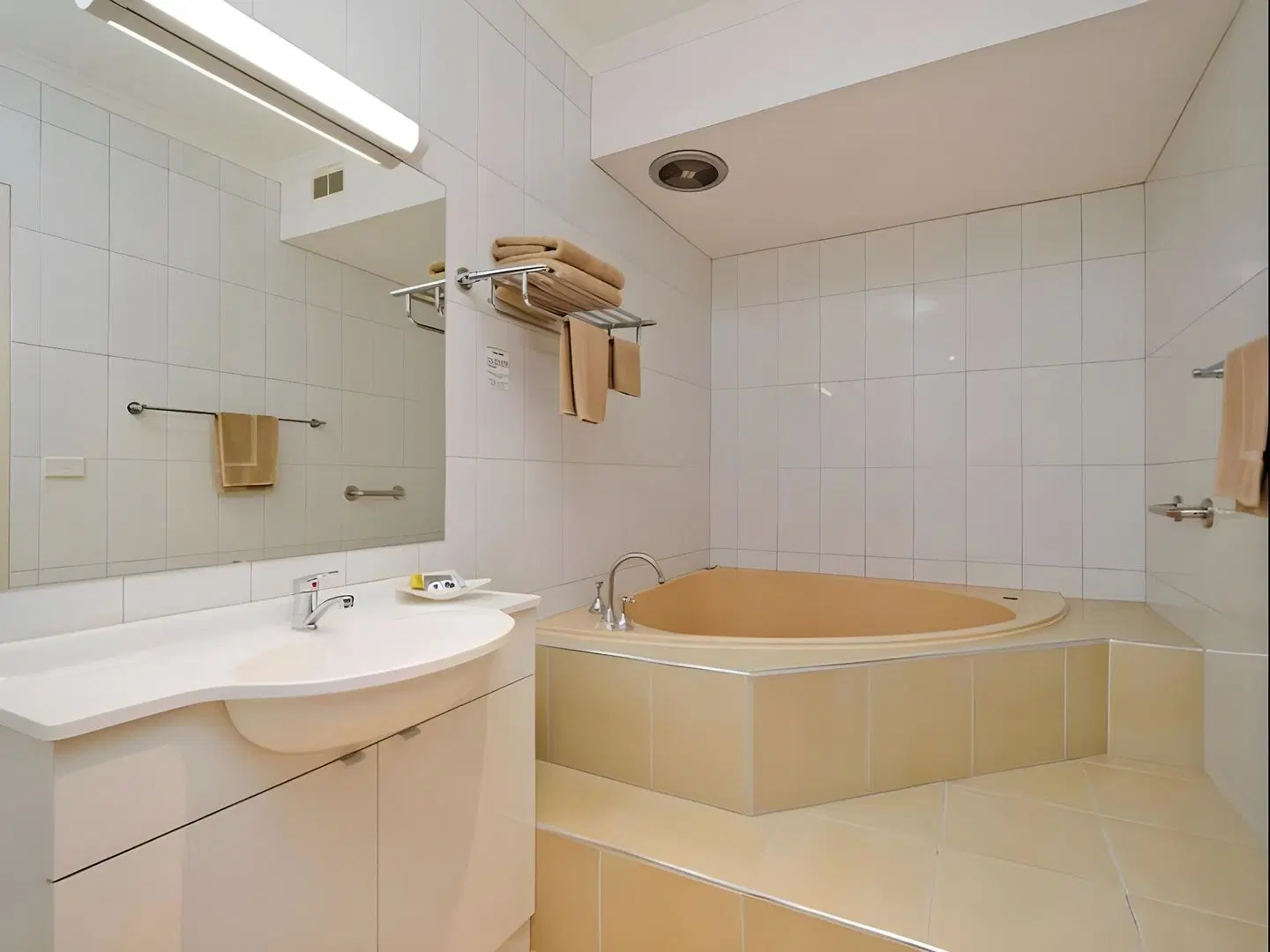 Werribee Motel & Apartments Badezimmer