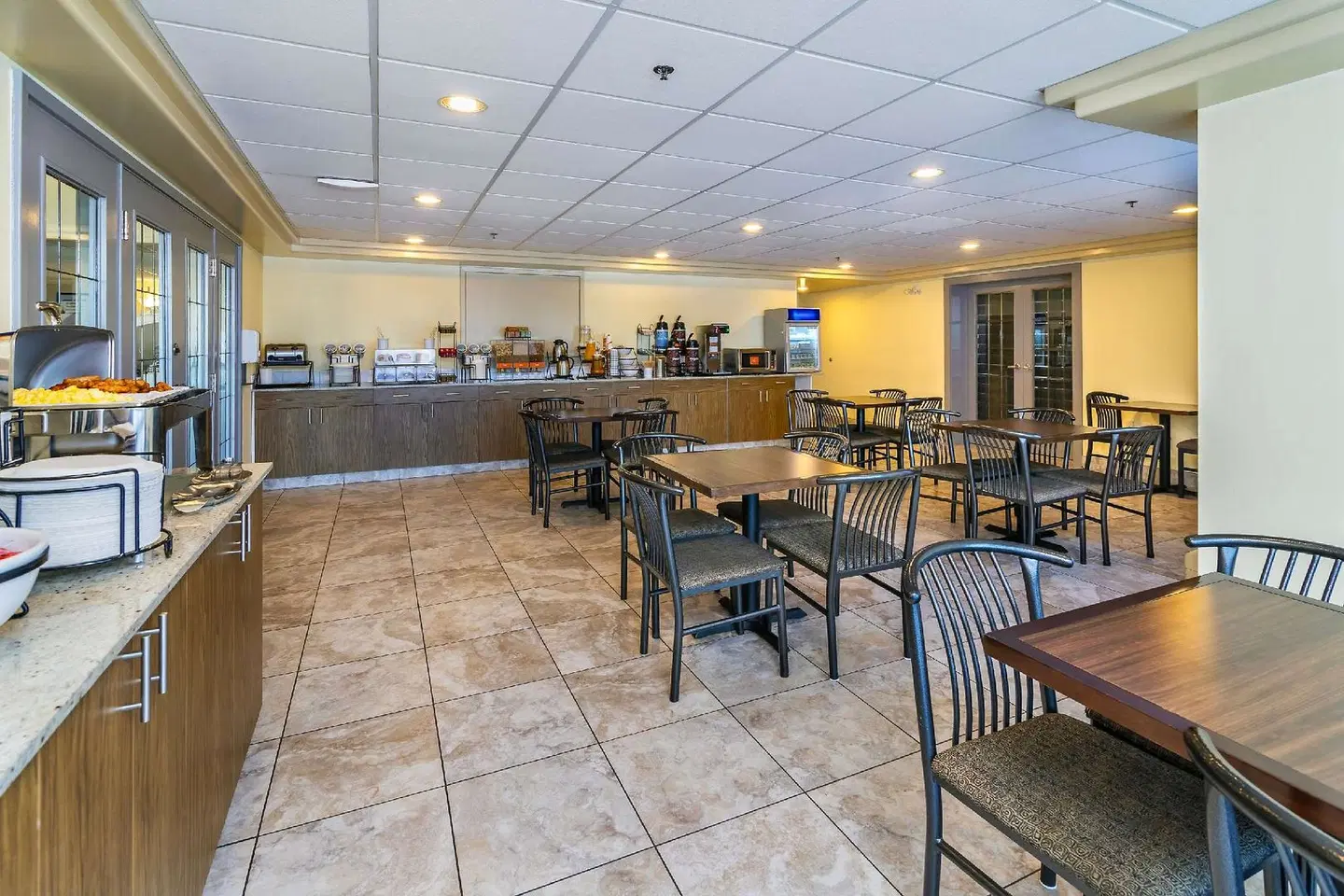 Comfort Inn & Suites LOUNGE_LOBBY