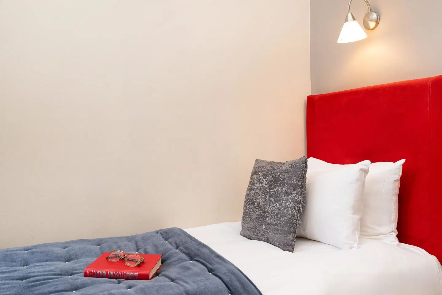 Clifton Hotel ROOM_EXAMPLE