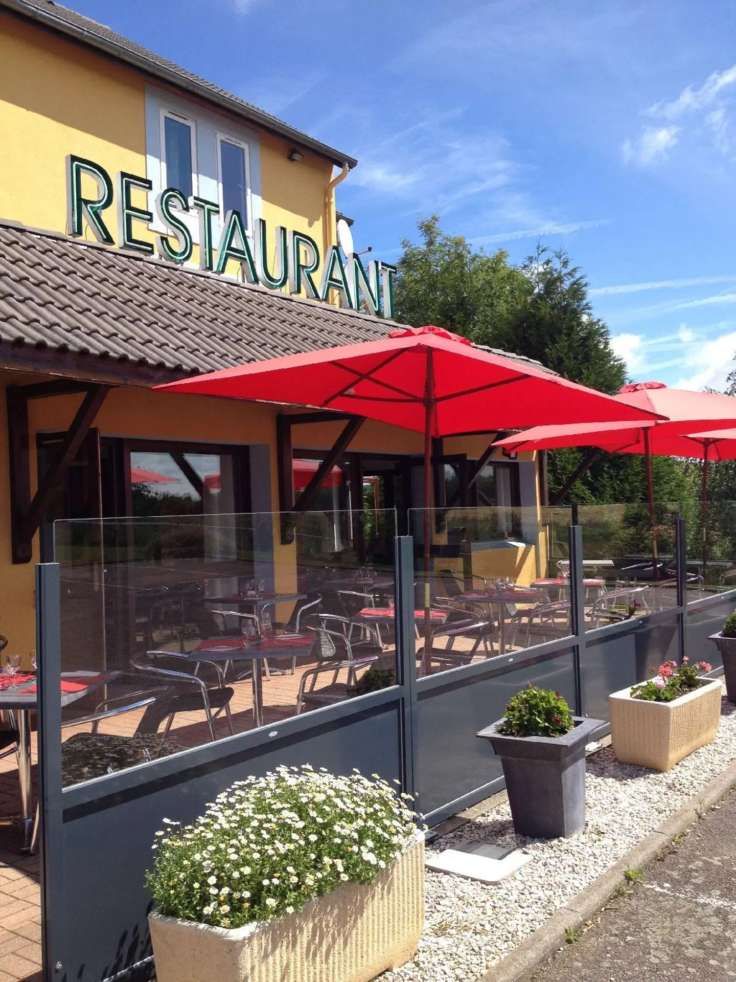 Kyriad Evreux - Netreville Terrasse