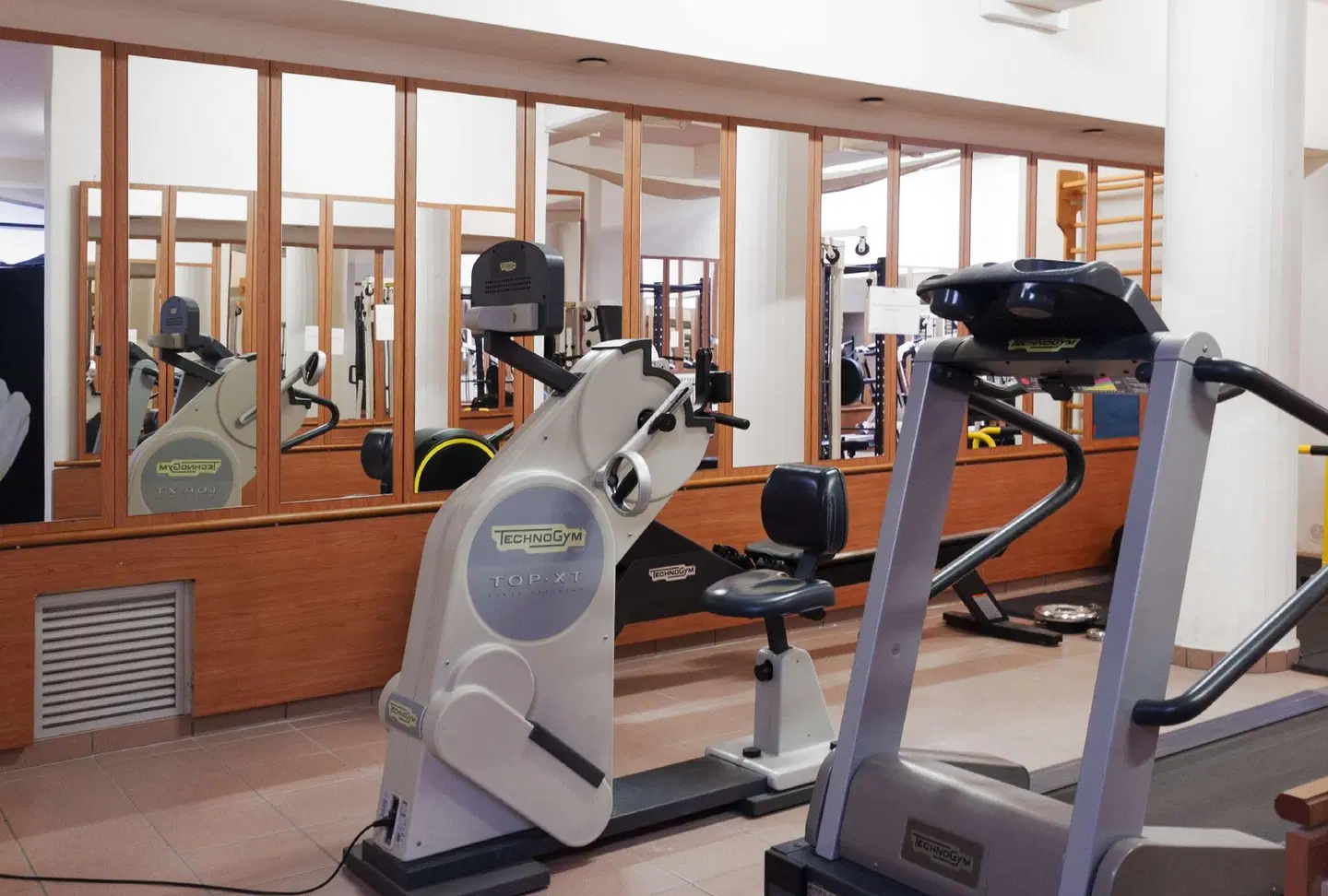 Acquarello SPORTS_AND_LEISURE