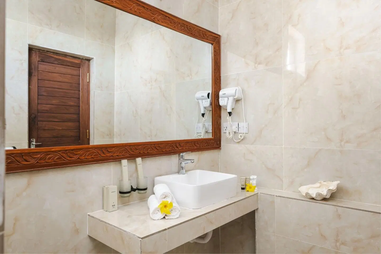 Karibu Beach Resort Badezimmer