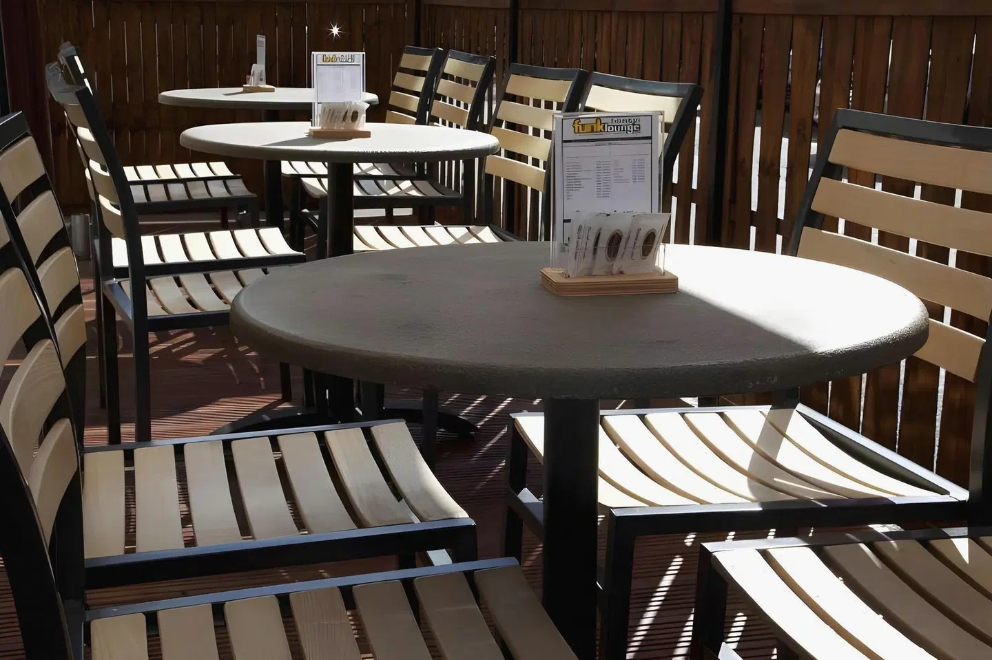 Funk Lounge Hostel Terrasse