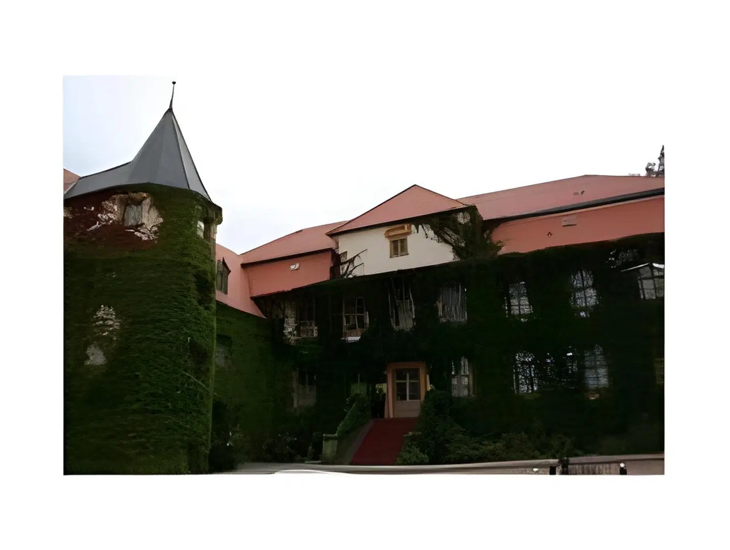 Stadtschloß Hecklingen EXTERIOR