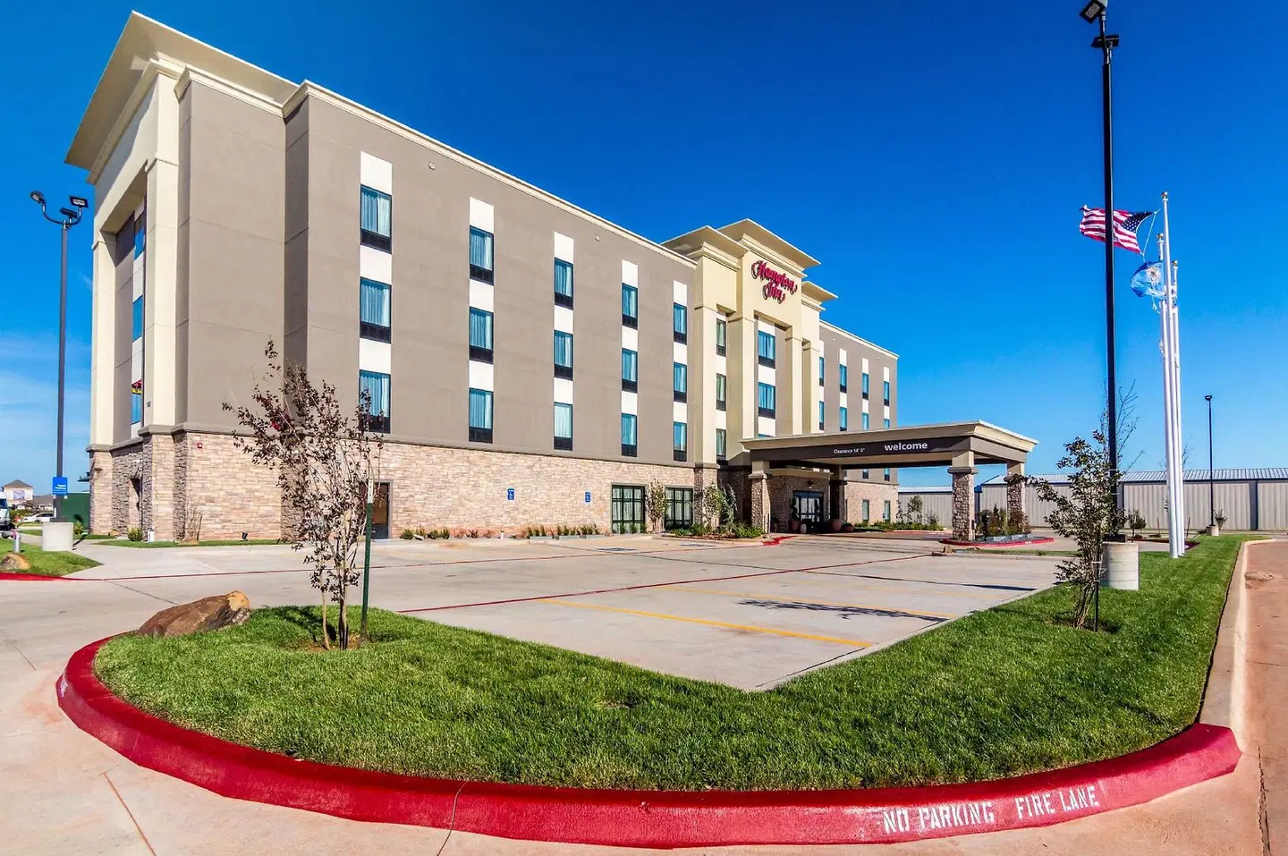 Hampton Inn Oklahoma City Northeast EXTERIOR