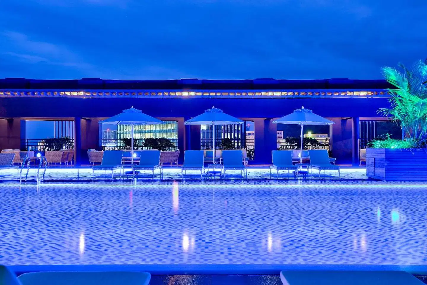 Hilton Kota Kinabalu, Malaysia OUTDOOR_POOL
