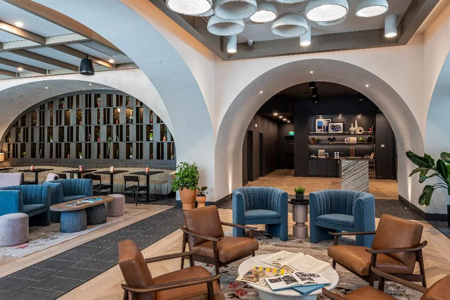The Westley Calgary Downtown, Tapestry Collection by Hilton LOUNGE_LOBBY