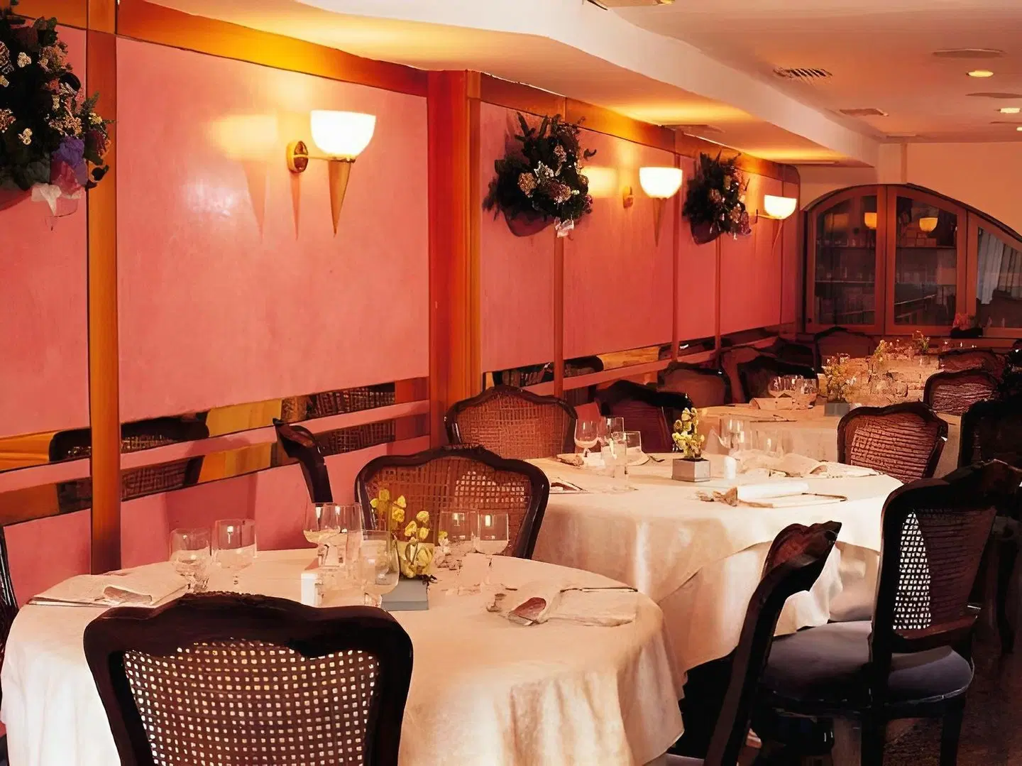 Duca D'Aosta Hotel Restaurant