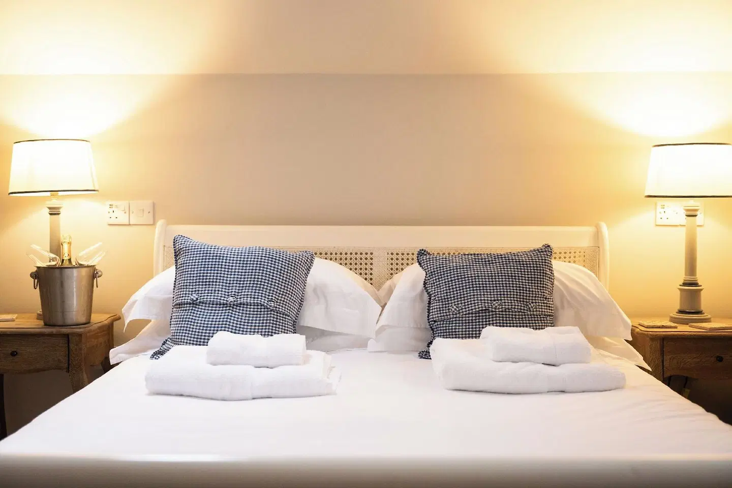St Tudy Inn ROOM_EXAMPLE