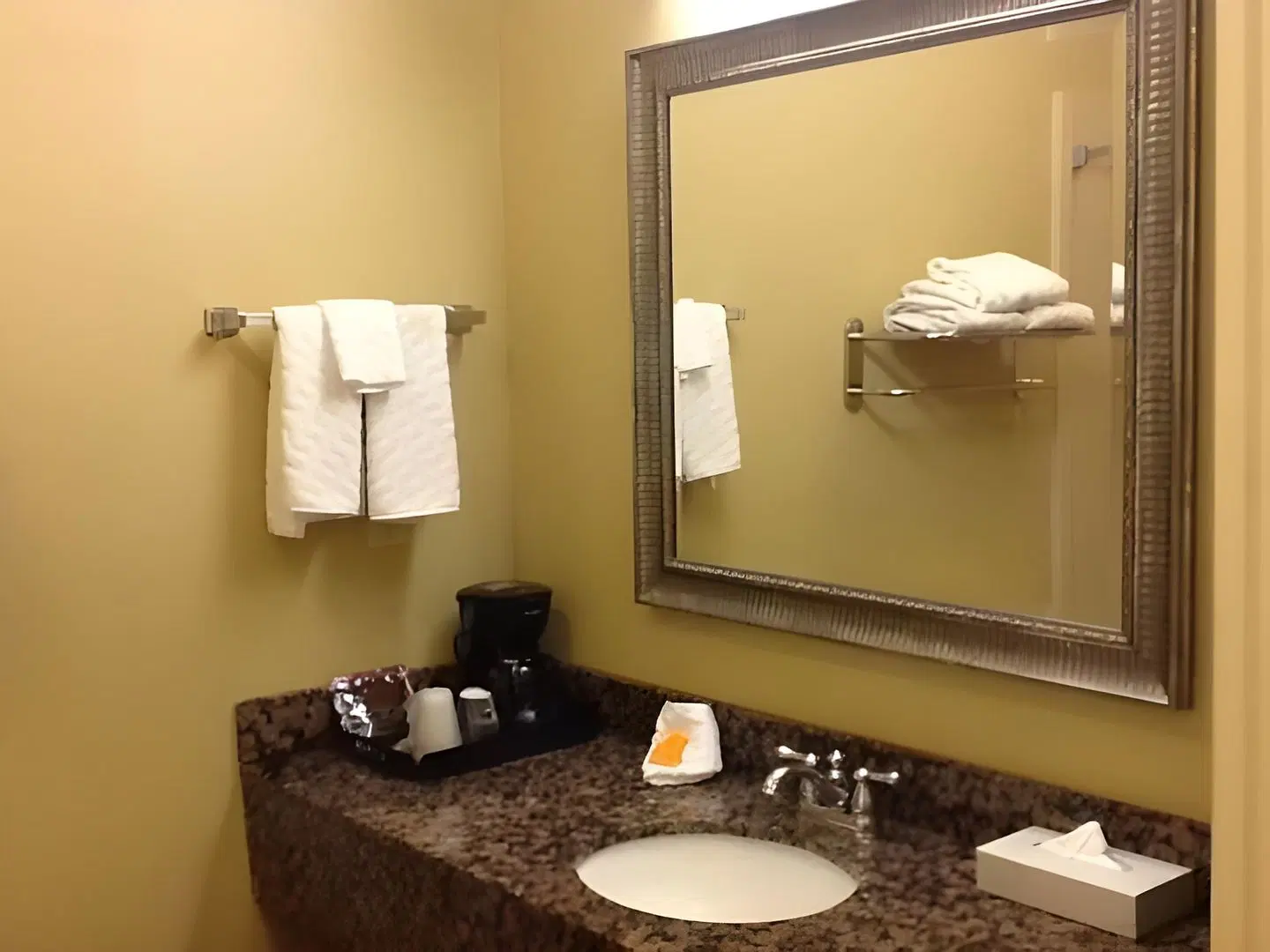 La Quinta Inn & Suites Lexington South/Hamburg Badezimmer