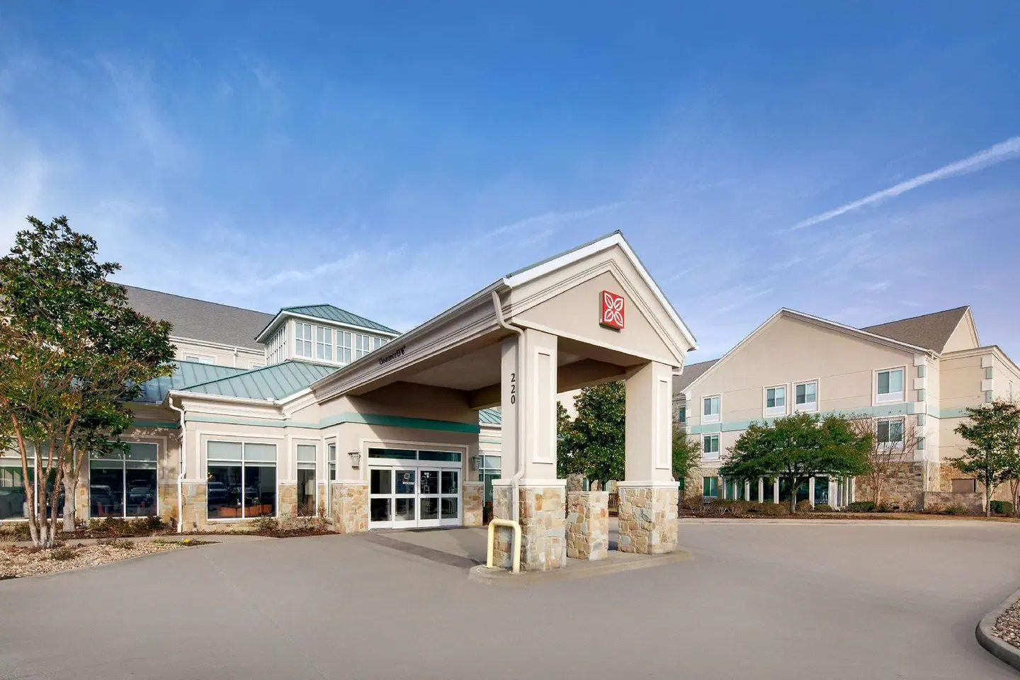 Hilton Garden Inn Tyler EXTERIOR