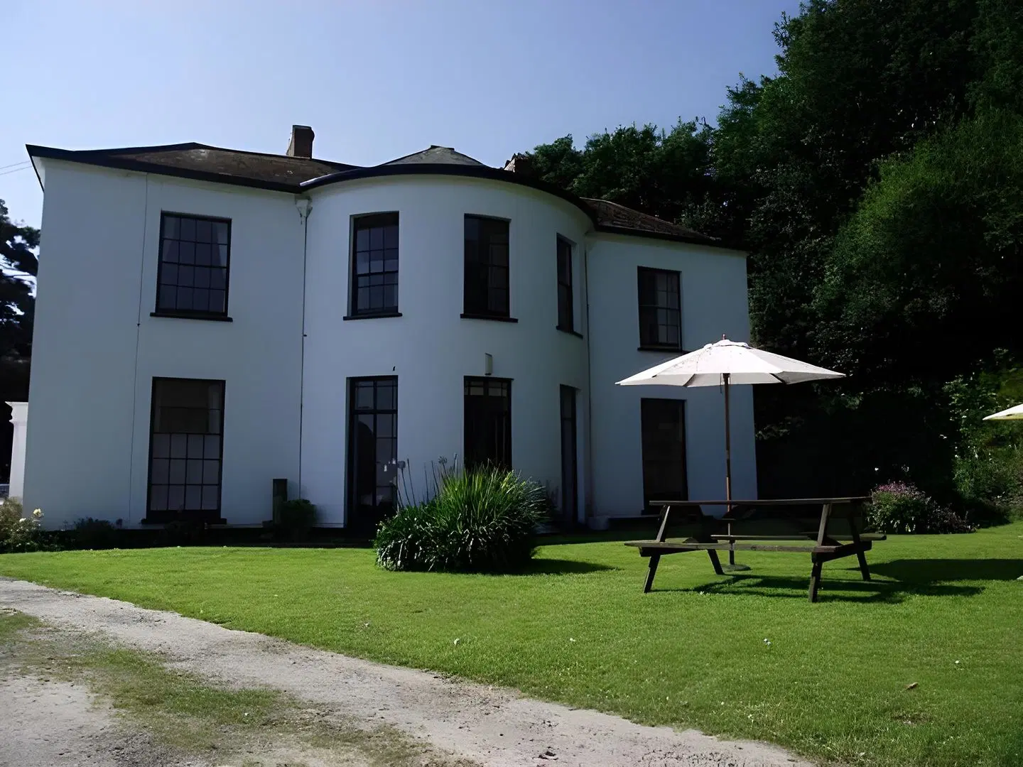 Laston House EXTERIOR