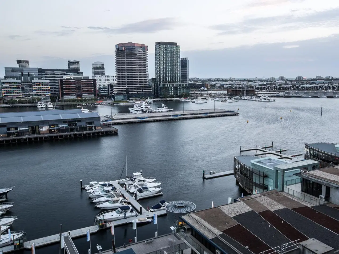 Accent Accommodation at Docklands Terrasse