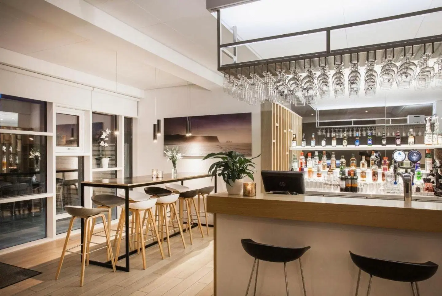 Storm Hotel by Keahotels Bar