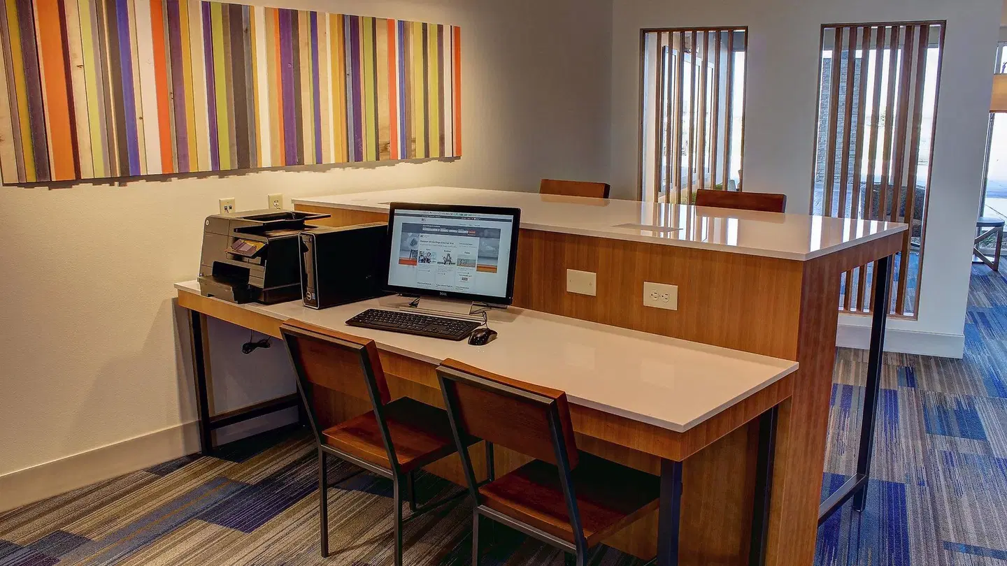 Holiday Inn Express & Suites Spencer by IHG ROOM_EXAMPLE