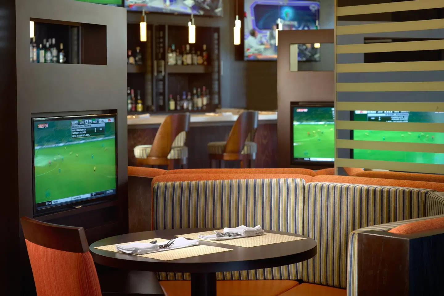 Courtyard by Marriott Queretaro Bar