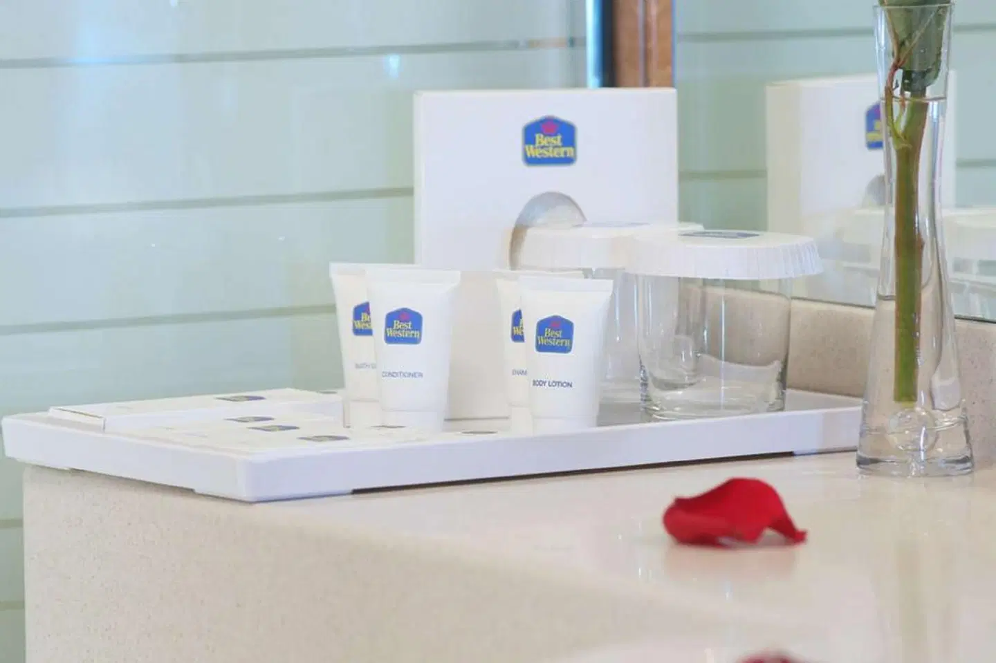 Best Western Plus Salmiya Badezimmer
