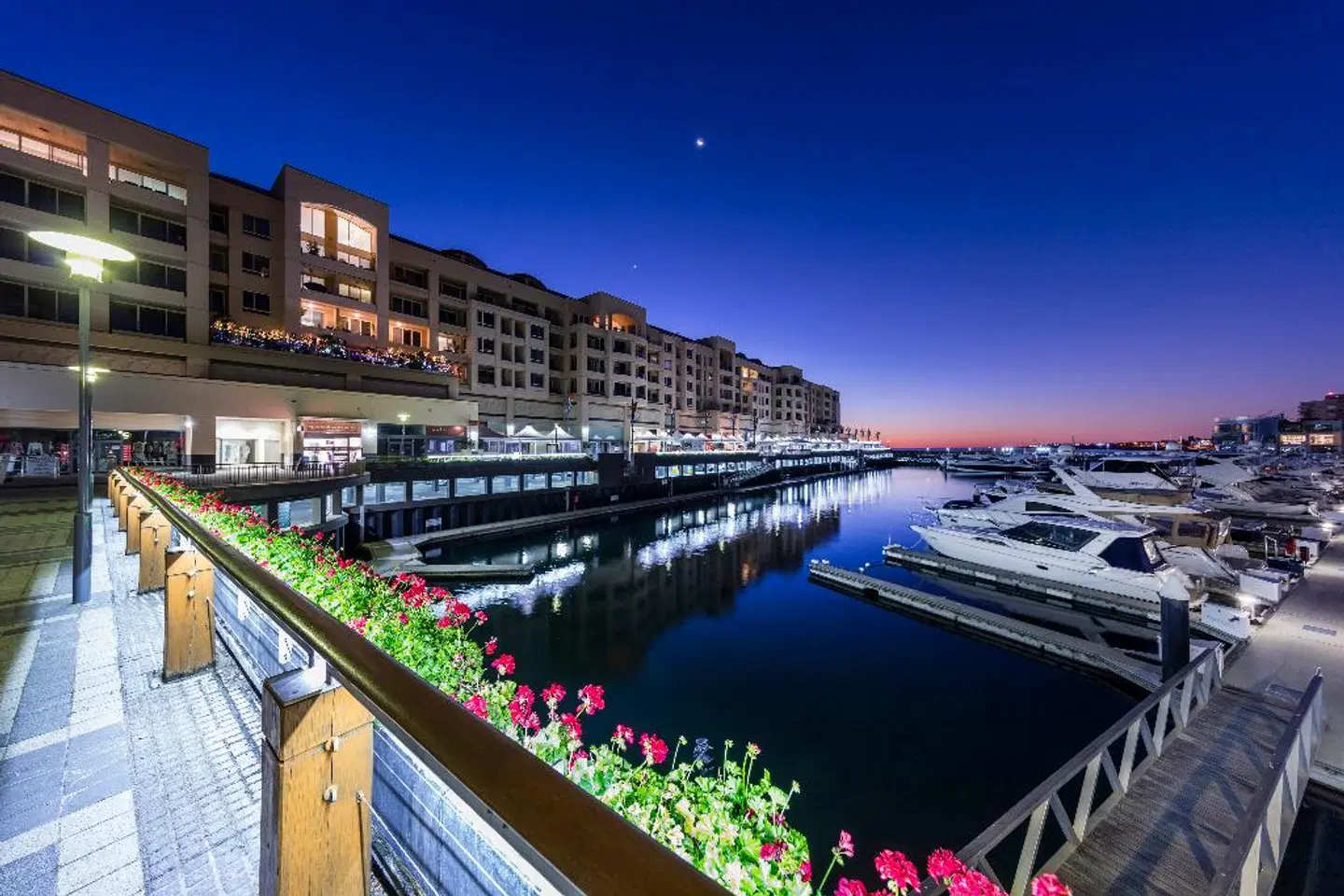 Oaks Glenelg Plaza Pier Suites OUTDOOR_POOL