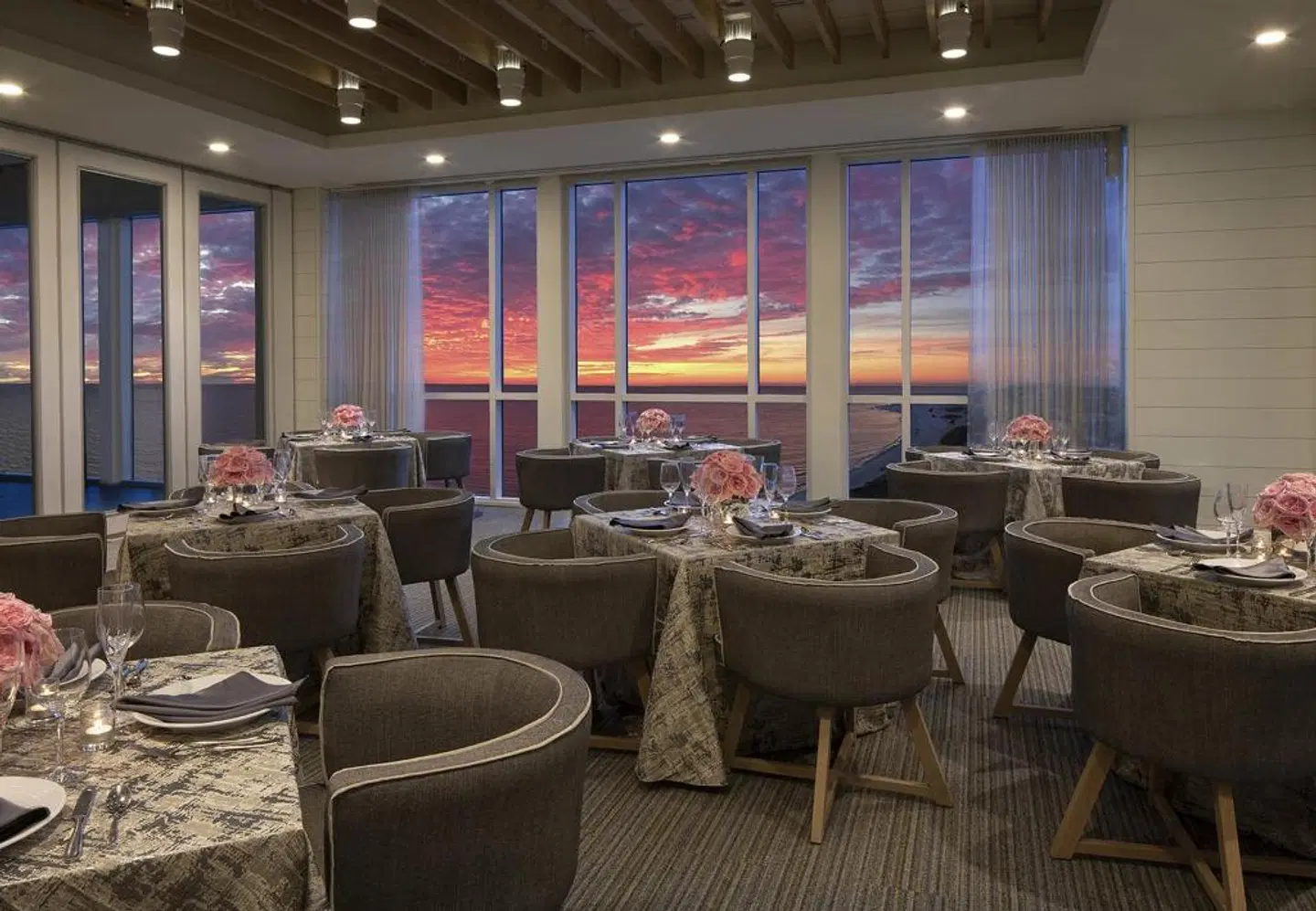 Lido Beach Resort Restaurant