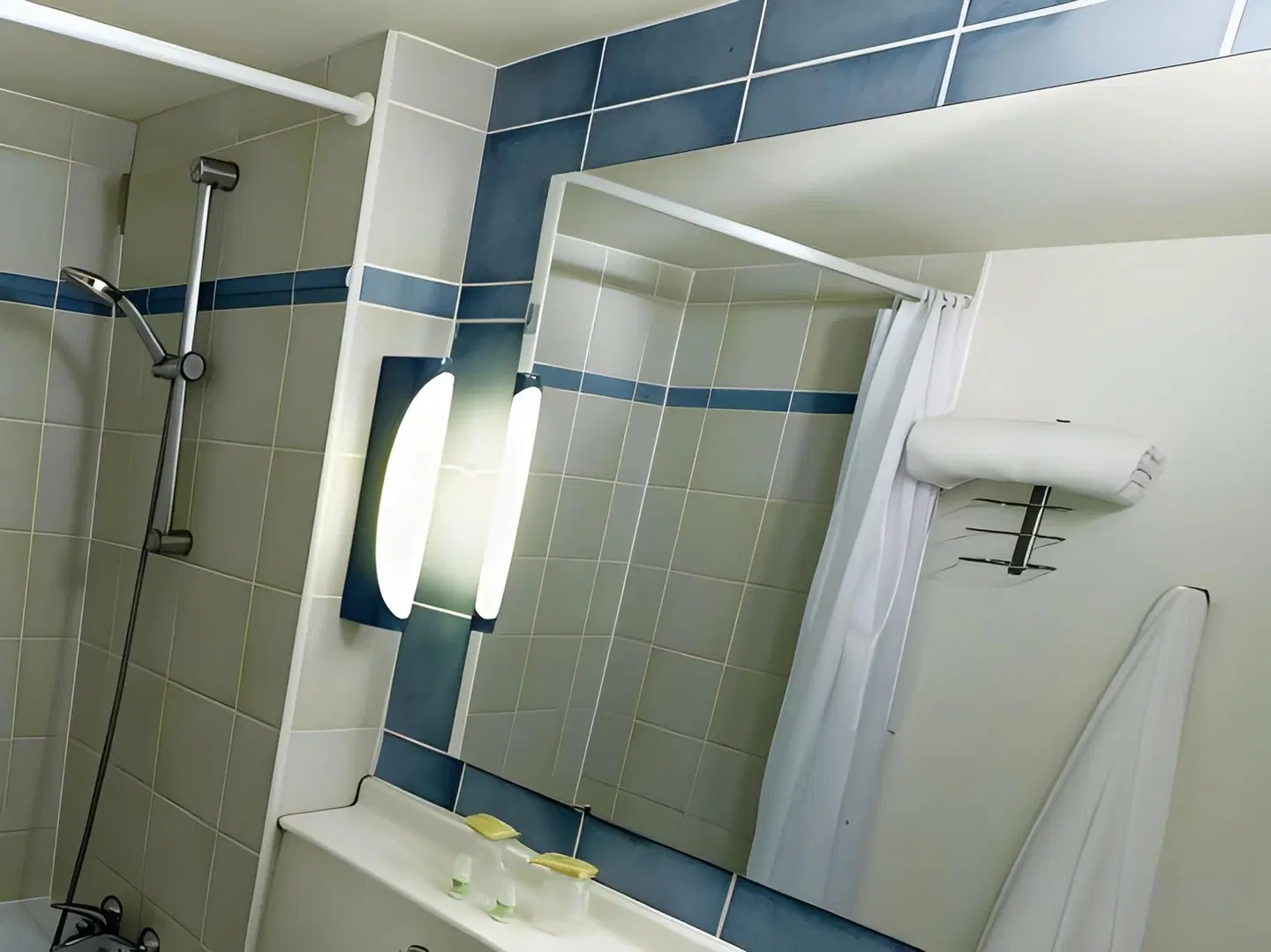Campanile Rotterdam West - Vlaardingen Badezimmer