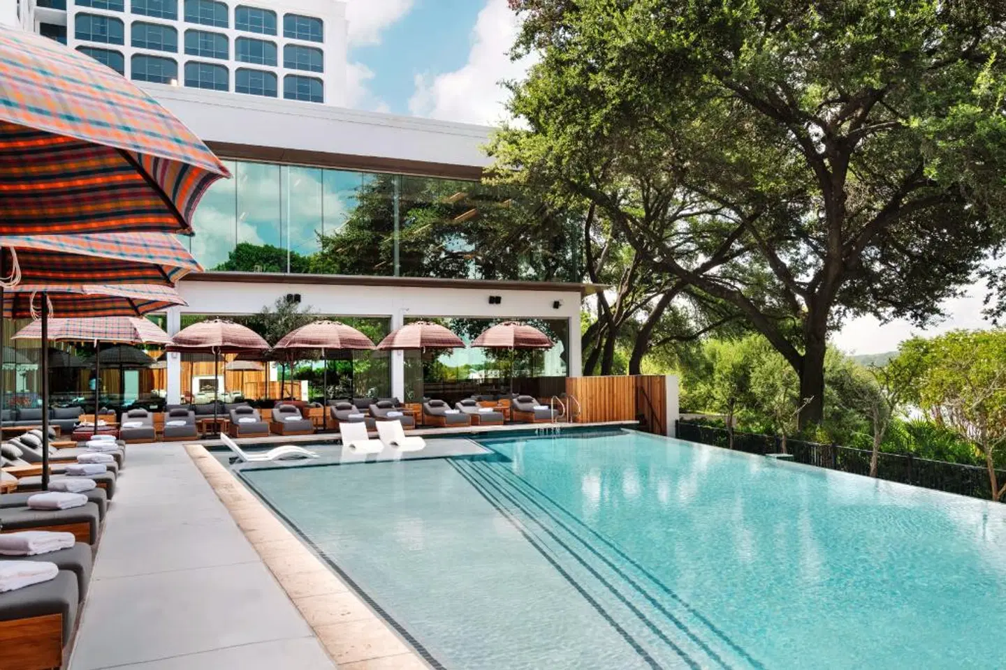 The Line Austin OUTDOOR_POOL