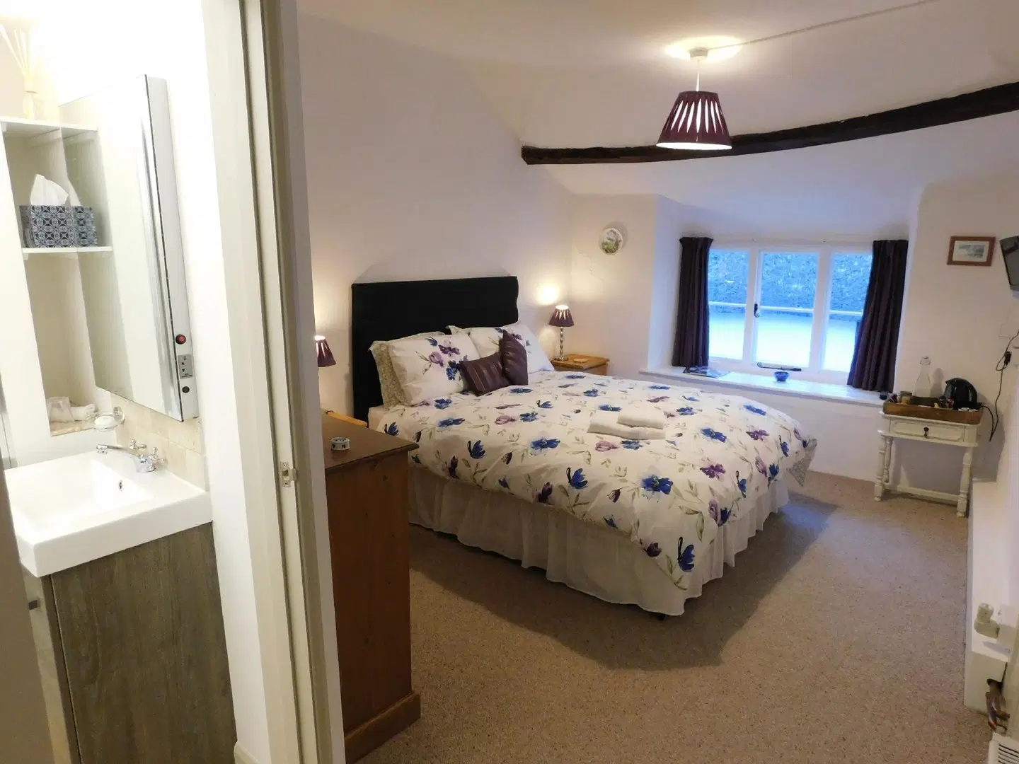Middletown Farmhouse B&B ROOM_EXAMPLE