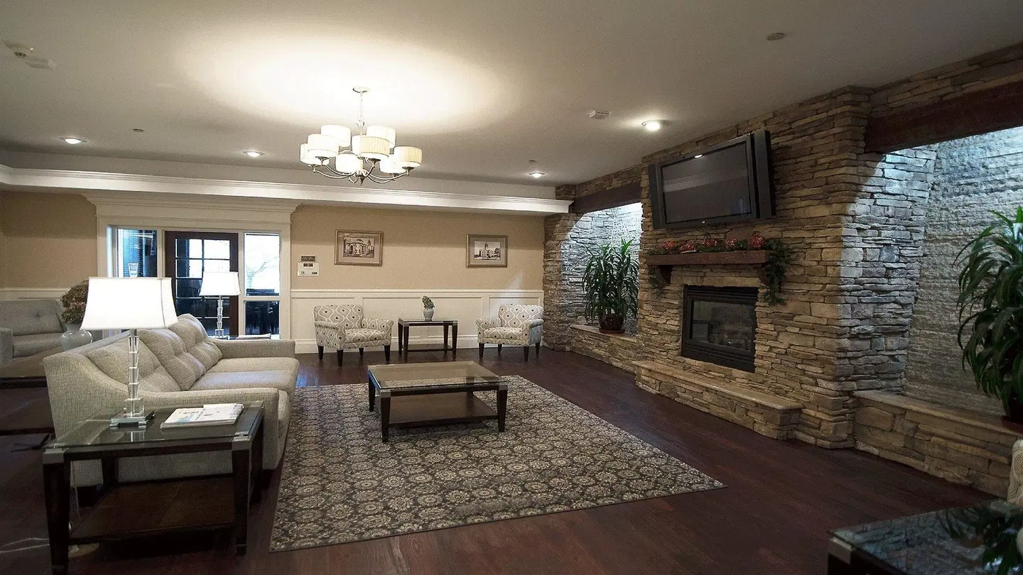Holiday Inn Williamsport by IHG LOUNGE_LOBBY