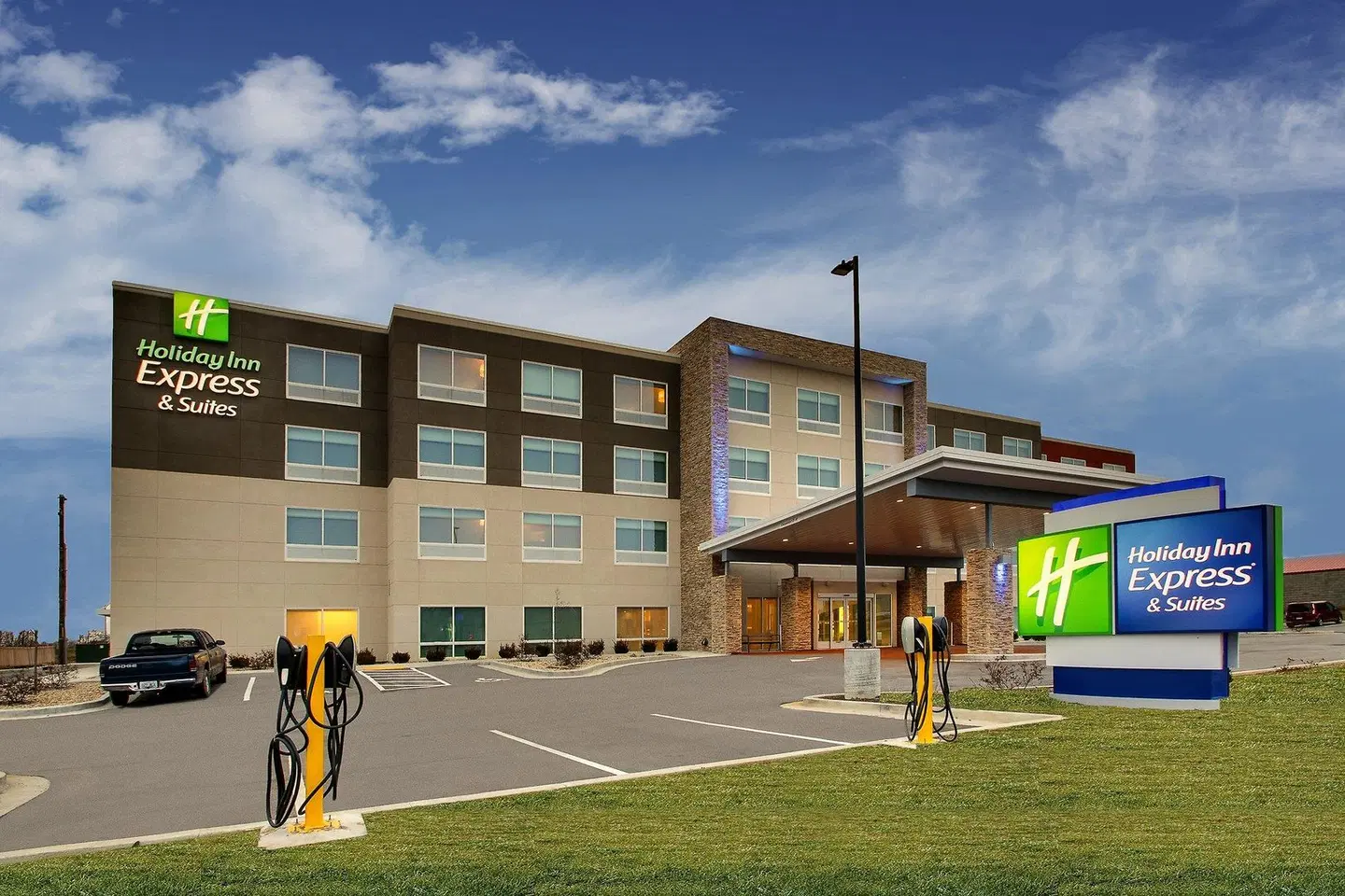 Holiday Inn Express & Suites Mt Sterling North by IHG EXTERIOR