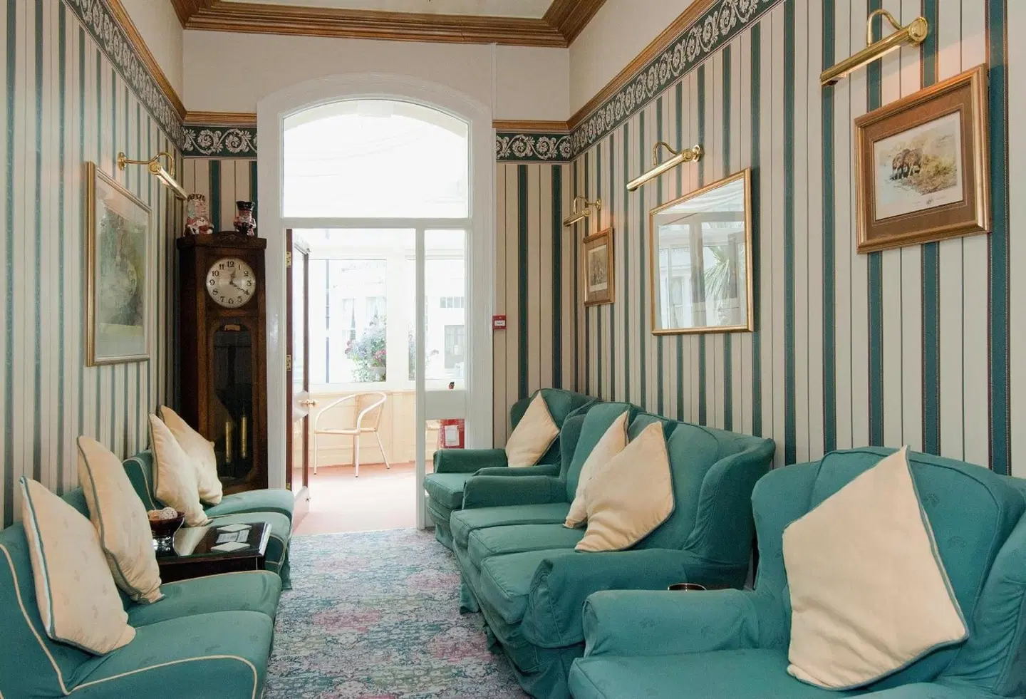 White Heather Hotel ROOM_EXAMPLE