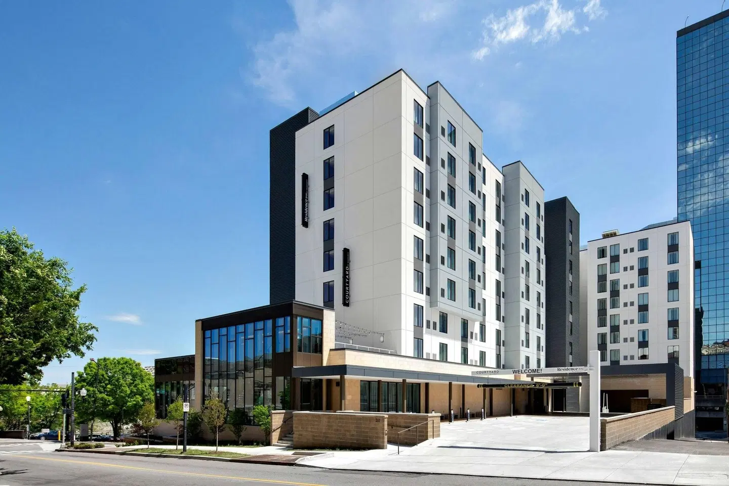 Courtyard by Marriott Knoxville Downtown EXTERIOR