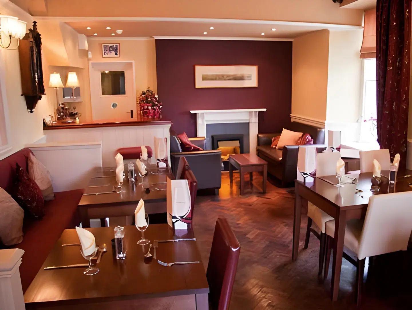 Commercial Hotel Restaurant