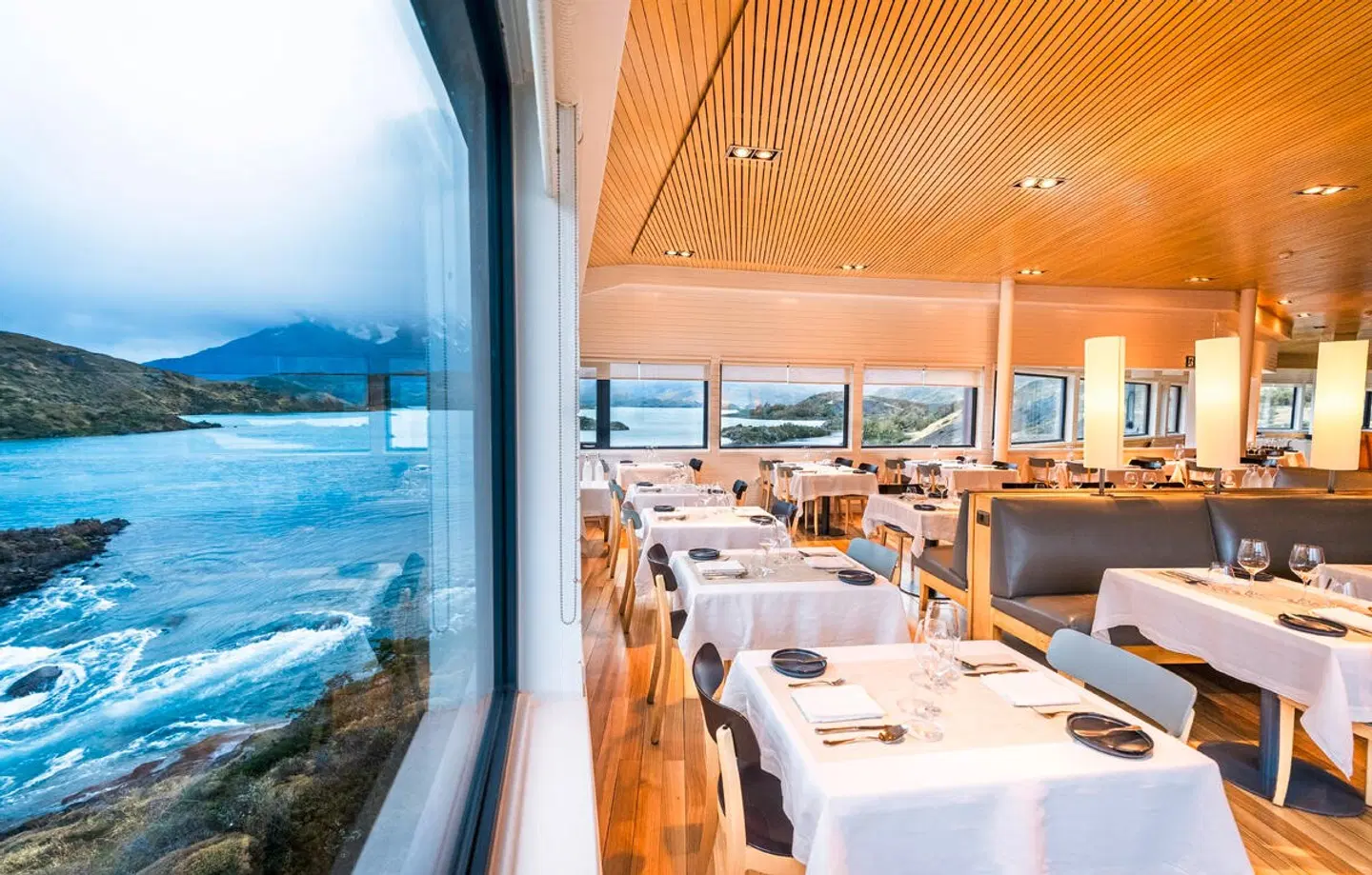 explora Torres del Paine Patagonia Terrasse
