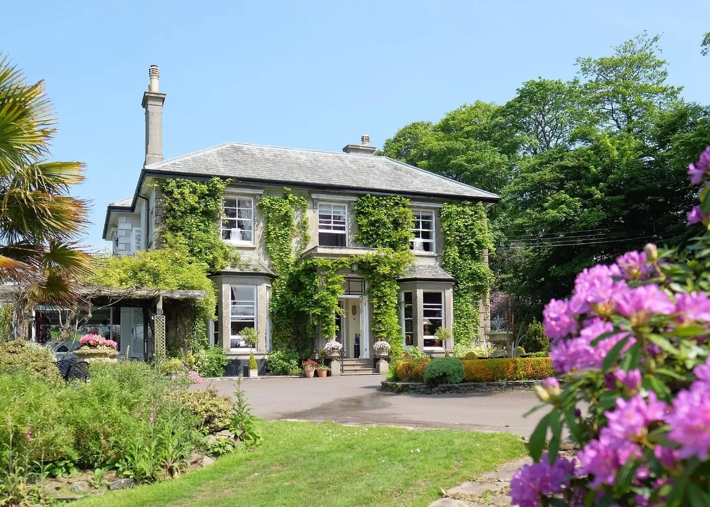 The Horn Of Plenty EXTERIOR