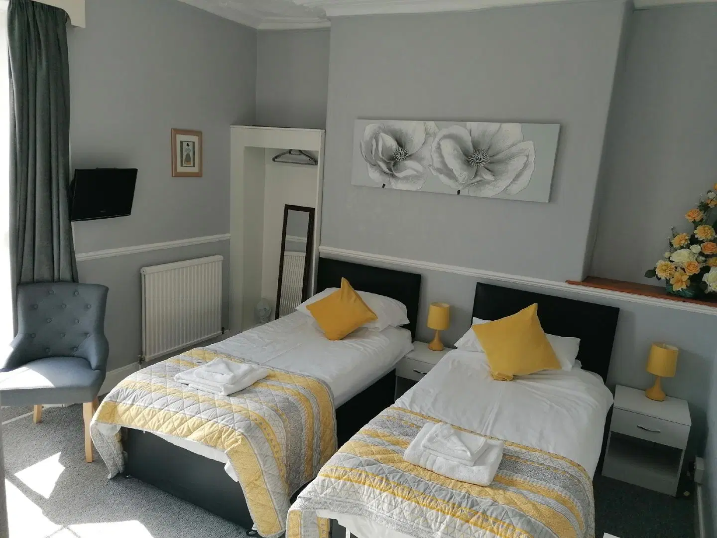 George Borrow Hotel ROOM_EXAMPLE