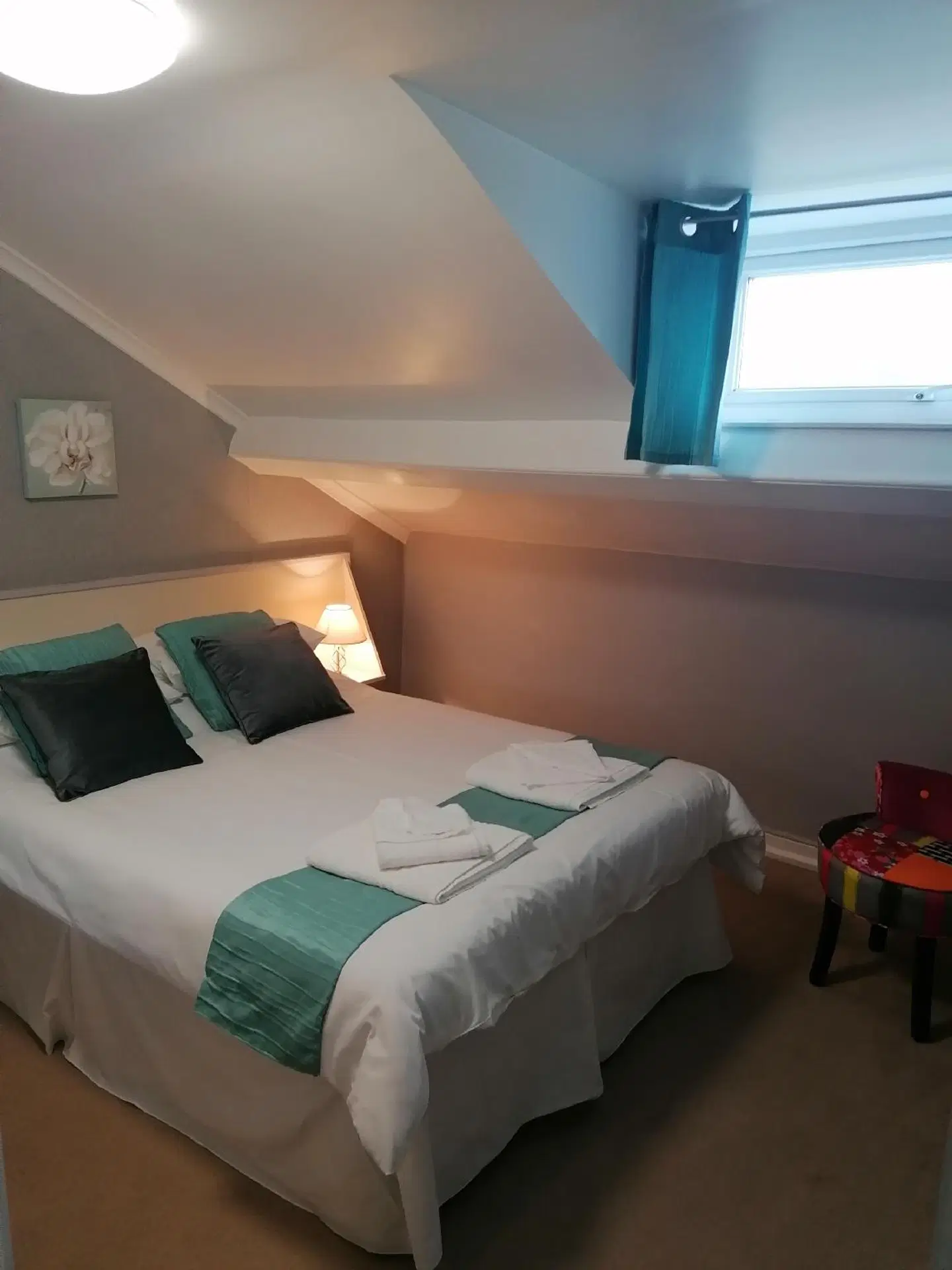 George Borrow Hotel ROOM_EXAMPLE