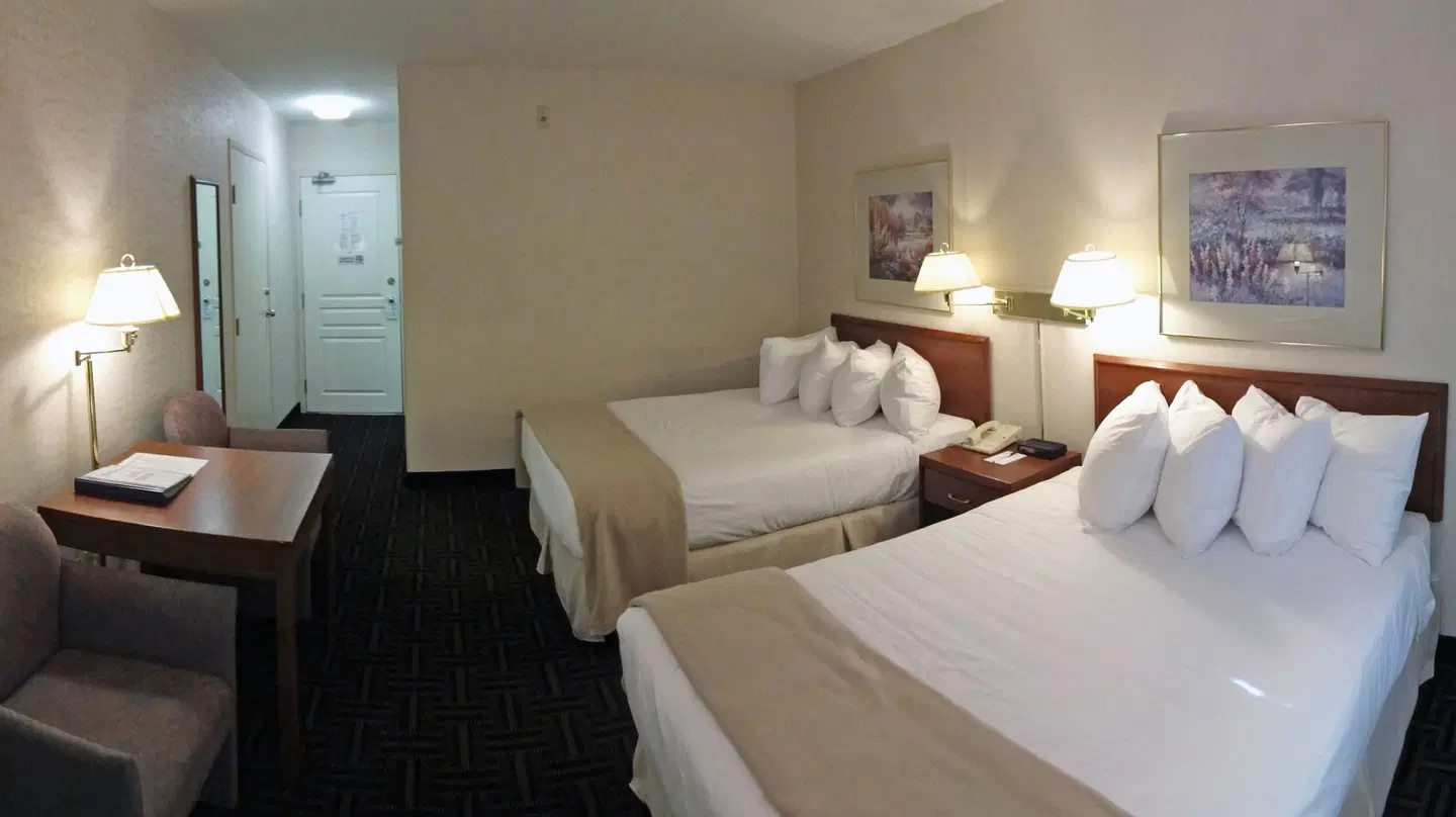 Powell River Town Centre Hotel ROOM_EXAMPLE