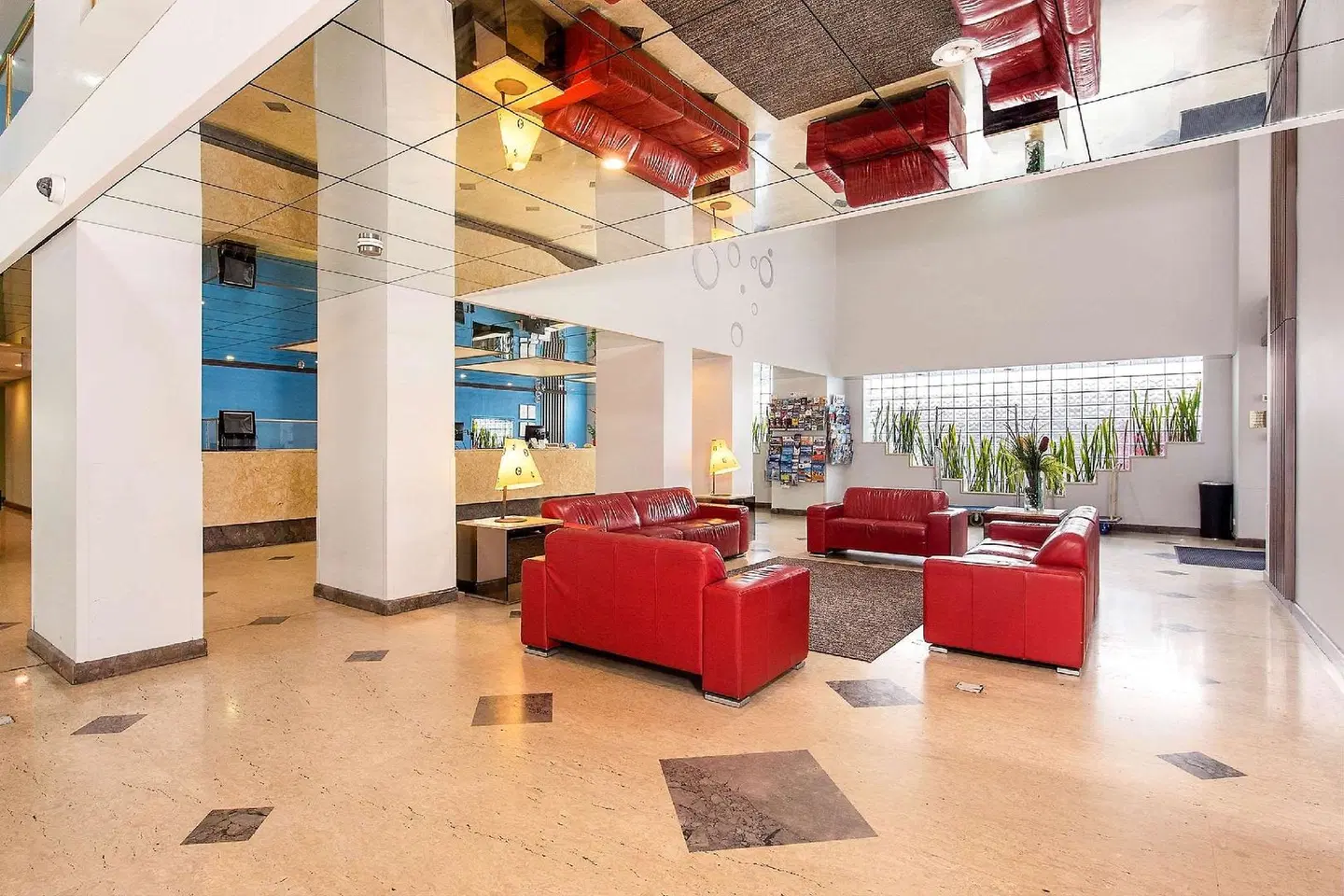 Quality Hotel Ambassador Perth LOUNGE_LOBBY