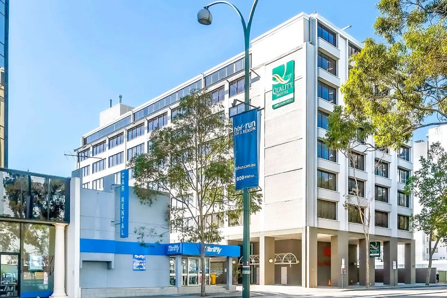Quality Hotel Ambassador Perth EXTERIOR