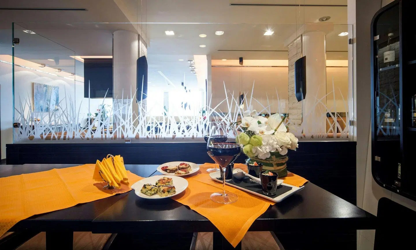 Arli Hotel Business & Wellness Restaurant