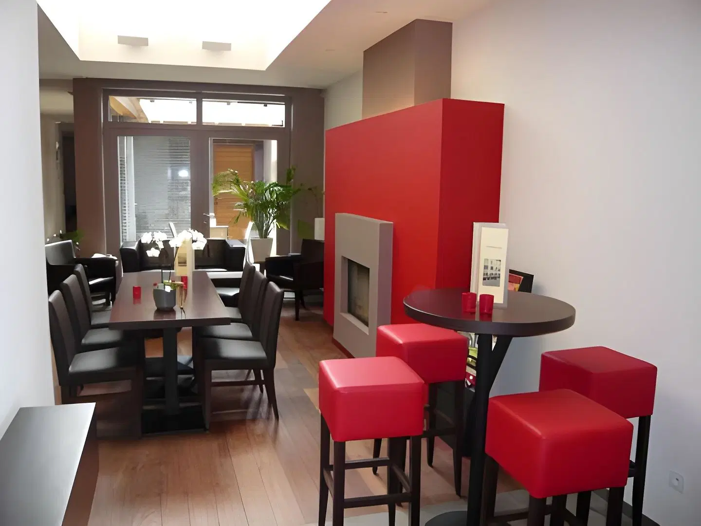 Du Commerce ROOM_EXAMPLE
