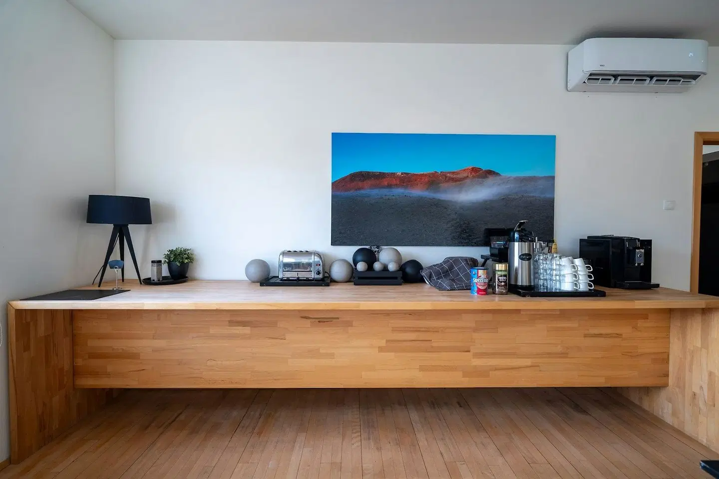 Volcano Hotel ROOM_EXAMPLE