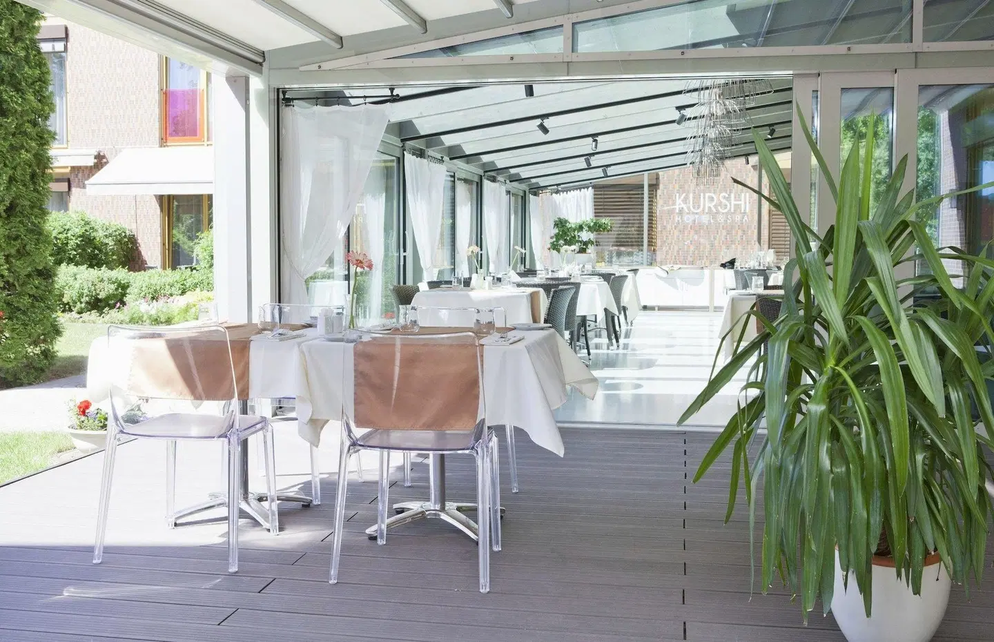 Kurshi Hotel & Spa Restaurant