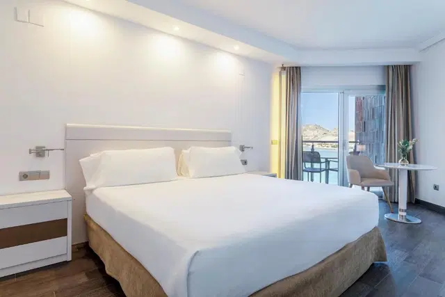 INNSiDE Alicante Porta Maris ROOM_EXAMPLE