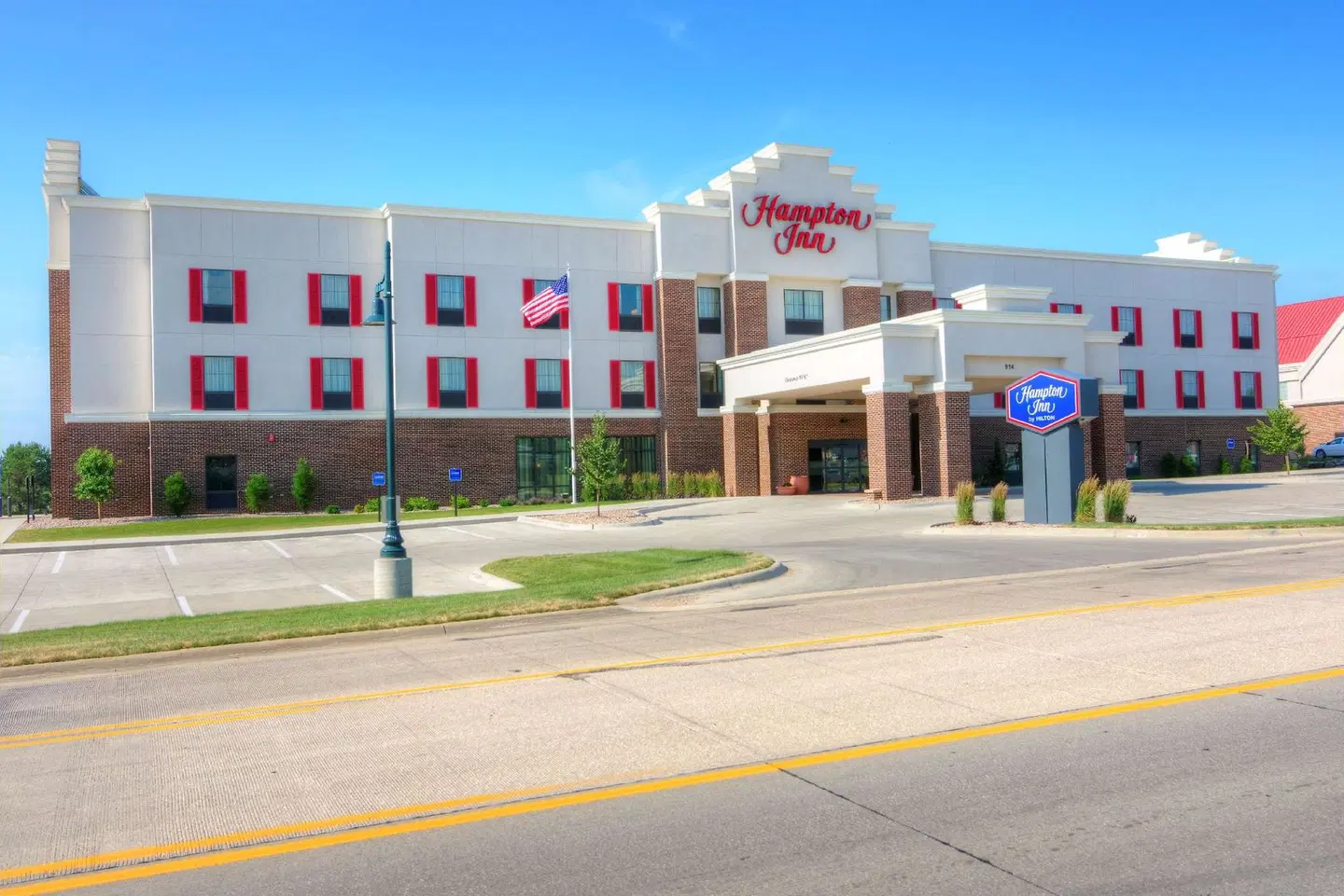 Hampton Inn Orange City EXTERIOR