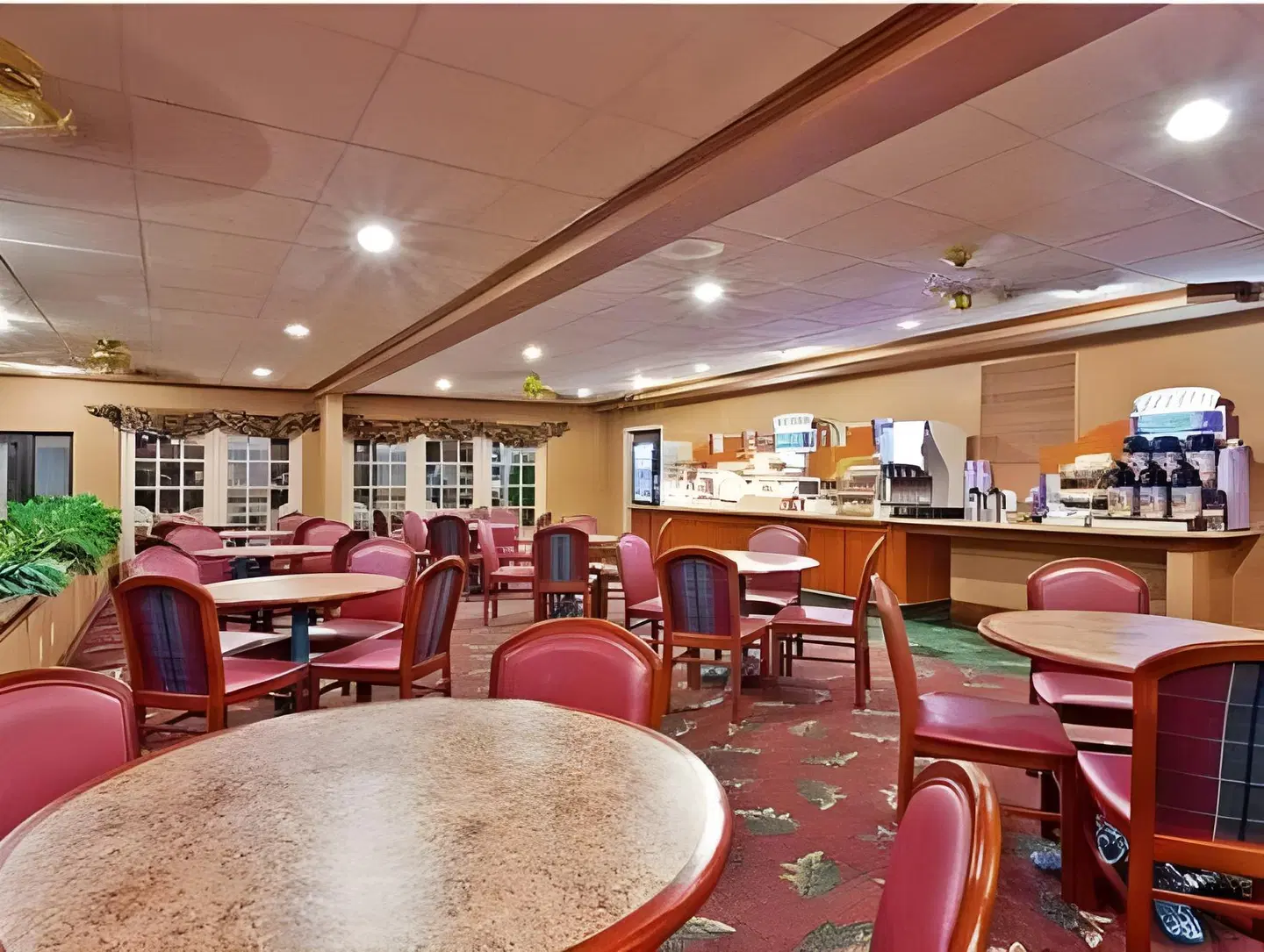 Auburn Place Hotel & Suites Paducah Bar