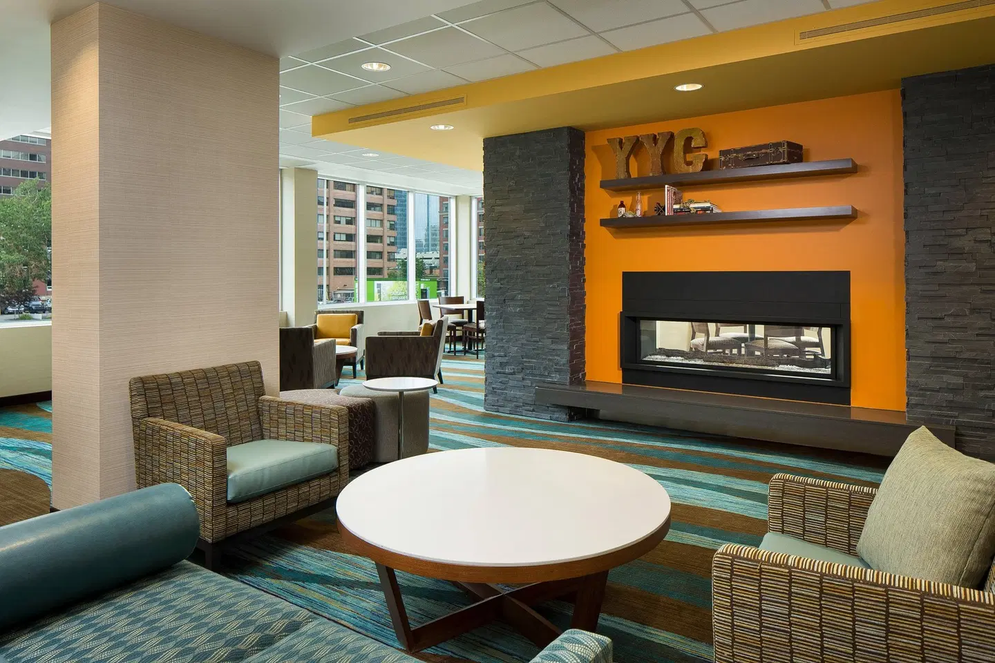 Fairfield by Marriott Inn & Suites Calgary Downtown LOUNGE_LOBBY